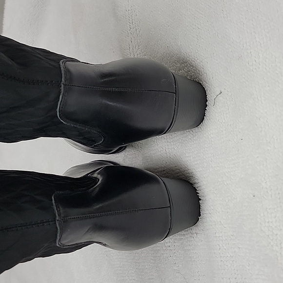 Boots - Picture 6 of 12